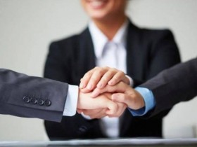 印度客机坠毁初步调查结果曝光 飞行员行为成焦点